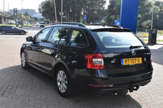 Škoda Octavia Combi 1.0 TSI Greentech Ambition Business / 16