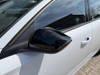 Peugeot e-308 SW Style EV 54 kWh | Demo Auto | Tot 8 jaar Garantie | Tot 420 Km WLTP | Navigatie via Telefoon | Warmtepomp | 18" Lichtmetalen Velgen | Adaptieve Cruise Control met Drive Assist | Full LED Verlichting | Climate Control | DAB Radio | Apple Carplay/Android Auto. / 35