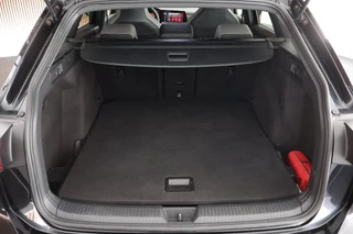 Volkswagen Golf Variant 1.5 eTSI 150pk DSG 2x R-Line h/k Navigatie Adaptive Cruise PDC Virtual Cockpit / 43