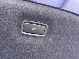 Porsche Taycan 4S Performance 84 kWh SOH 91%| VAN: 56.900,- VOOR: 53.877,- UW HERFSTVOORDEEL: 3.023,-| 18 VOUDIGE STOELVERSTELLING| PORSCHE DEALER ONDERHOUDEN| ORIG. NL NAP 1STE EIGENAAR| 360 CAM| PANORAMADAK| / 8