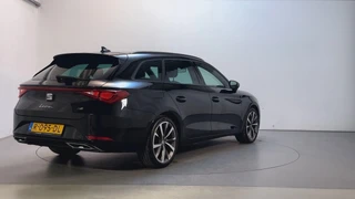 Seat Leon Sportstourer 1.5 eTSI 150pk DSG FR Business Intense LED Camera Stoelverwarming DAB+ / 5