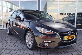 Mazda 3 2.0 SkyActiv-G 120 SkyLease+|Camera|Navi|Cruise control| / 2