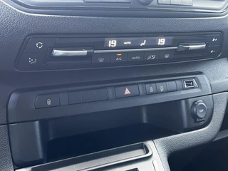 Toyota PROACE Electric Verso Long L2 Extra Range Dynamic 75 kWh ROLSTOEL-AANPASSING CRUISE SCHUIDEUREN L+R CLIMA BLUETOOTH DAB+ LAGE KILOMETERSTAND / 30