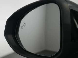 Lynk & Co 01 1.5 More | Leer | Pano | 360 | ACC / 22