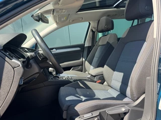 Volkswagen Passat 1.4 TSI PHEV * Panoramadak * Headup display * Dealer onderhouden * / 10