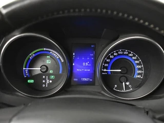 Toyota Auris Touring Sports 1.8 Hybrid Active Bluetooth | Camera | Cruise | / 18