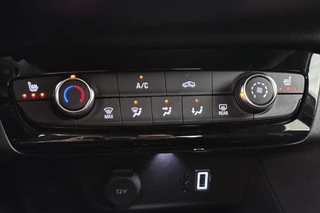 Opel Corsa 1.2 Turbo Hybrid Yes Automaat 1e Eigenaar 7 JAAR GARANTIE Apple CarPlay 17" NL Auto / 21