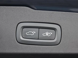 Volvo V60 2.0 T6 Recharge AWD 340PK Inscription | Memory | H&K Audio | Trekhaak / 31