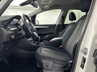 BMW 2 Serie Gran Tourer 216i Gran Tourer Essential Navigatie | Climate Control | Cruise Control / 19