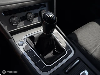 Volkswagen Passat 1.4 TSI Comfortline|Navigatie|NL|124DKM|Climate|Led| / 24