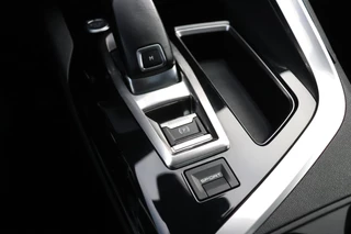 Peugeot 3008 1.2 PureTech Allure | AUT. | 360° CAMERA | PANO-DAK | CRUISE | NAVI | APPLE CARPLAY | / 26