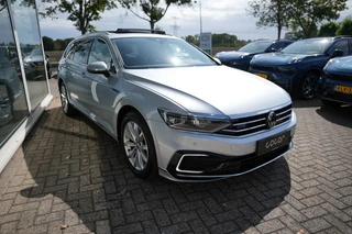 Volkswagen Passat 1.4 TSI PHEV GTE Highline Pano, Trekhaak,Carplay / 4