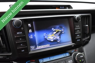 Toyota RAV4 2.5 Hybrid AWD Executive 1650KG TREKGEWICHT! LEDER/LED/NAVI/ETC.! / 9