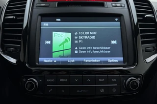 Kia Venga 1.6 CVVT DynamicPLusLine | Trekhaak | Cruise control | Airco | Achteruitrijcamera | Navigatie | Lichtmetalen velgen / 27