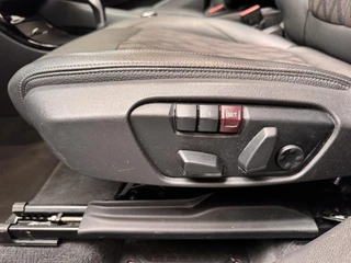 BMW X1 sDrive18i Executive | X-line | Pano | Navi | Camera | Keyless | Elektr achterklep | Stoelverwarming | Elektr stoelen / 12