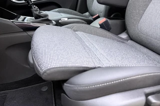 Opel Crossland 1.2 Turbo Elegance 110 PK | Navigatie | Climate control | Dakrails | Extra getint glas | AGR | Lichtmetalen velgen | Cruise control / 17