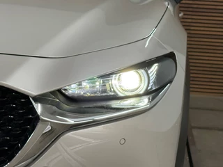 Mazda CX-30 2.0 e-SkyActiv-X M Hybrid Luxury | Pano | Leder | HUD | ACC | Dodehoekdetectie | 180 PK | 2023 / 25