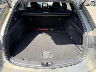 Suzuki Swace 1.8 Hybrid Style / 14