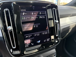Volvo XC40 1.5 T4 Plug-in hybrid Plus Dark / Panorama-dak / Harman-Kardon / camera / stuur en stoel verwarming / 26