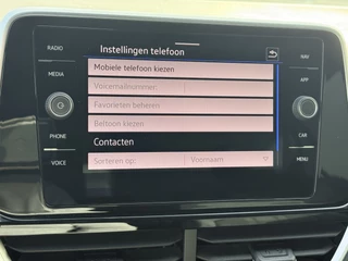 Volkswagen T-Roc 1.5 TSI R-Line Edition  | LED | Keyless | Virtual Cockpit | Apple/Android | Adapt Cruise | PDC v+a incl. camera / 42