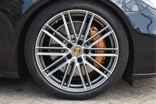 Porsche Panamera 4 Sport Turismo 3.0 Turbo Open dak | Keyless | Luchtvering | Carplay | Mem.stoelen | Softclose | 4x stoelverwarming | Bose | Full LED | 21" / 35