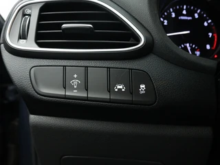 Hyundai i30 Wagon 1.4 T-GDI Premium Trekhaak | Navigatie | Camera | Cruise control / 22