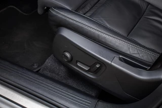 Volvo XC40 1.5 T5 Plug-in hybrid Ultimate Dark, Pano, Leder / 27