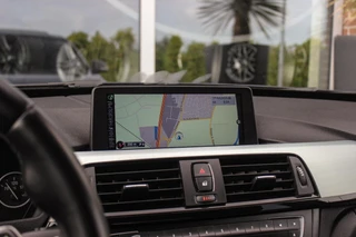BMW 3-serie Gran Turismo 320i High Executive | Sport Line | NL auto | Keyless entry | Panoramadak | Xenon | HiFi audio | Navigatie Professional | Cruise control | M-sportstuur | PDC / 26