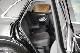 Audi Q3 35 TFSI 150pk Business Edition Trekhaak Camera Stoelverwarming LED Virtual Cockpit Navigatie Panoramadak / 14