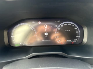 Toyota RAV4 2.5 Hybrid AWD Dynamic TREKHAAK ALL-SEASON STOELVERW PARK-SENSOREN CAMERA APPLE/ANDROID LM-VELGEN DAB+ AD-CRUISE / 17
