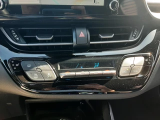 Toyota C-HR 1.8 Hybrid Business Plus ALL SEASONS STOEL/STUURVERW KEYLESS PARK-SENSOREN BLIND-SPOT LM-VELGEN DAB+ CAMERA / 27