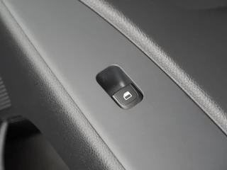 Kia Stonic 1.0 T-GDi MHEV DynamicLine  - Camera - Cruise control - AppleCarplay - Android Auto Fabrieksgarantie tot 04-2032 / 45