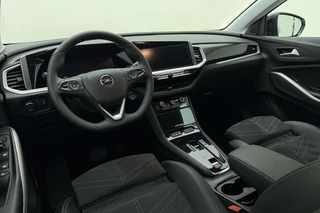Opel Grandland 1.2 Turbo Ultimate | AGR - Stoelen | Climate & Cruise Control | 19INCH | Elektrische Achterklep | Stoelverwarming | / 19