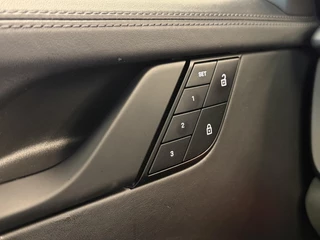 Porsche 911 Cabrio 3.0 Carrera 4 GTS | Burmester | Lift | Sportchrono | Matrix-LED | 360 | Memory | Sport-Design ( Vestiging - Nieuwegein ) / 22