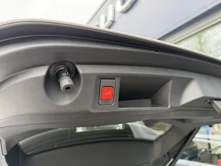 Peugeot e-308 SW GT Avantage EV 54 kWh / 43