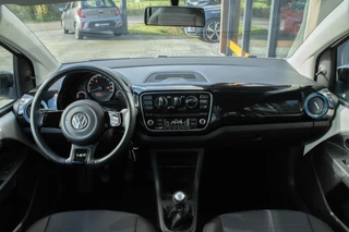 Volkswagen Up! 1.0 high up! BlueMotion|Airco|Lichtmetaal| / 18