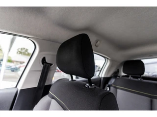 Citroën C3 1.2 PureTech Live  LED | Cruise | NL Auto / 13