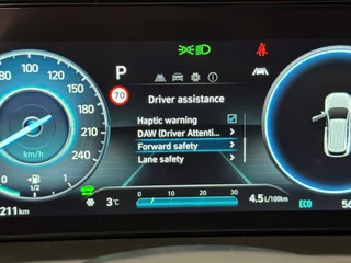 Hyundai Tucson 1.6 T-GDI PHEV Comfort 4WD | Trekhaak | Camera | Adaptive Cruise | Stoelverwarming | CarPlay / 21