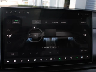 Leapmotor C10 REEV Design 28.4 kWh 215PK Automaat Navigatie, Camera 360, Lichtmetalen velgen, Elektrische Achterklep, Kunstlederen bekleding, Stoel Verwarming & Ventilatie / 26