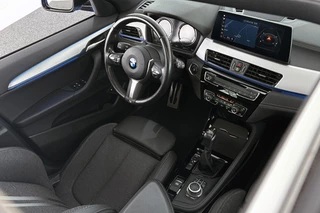 BMW X2 xDrive25e M Sport Panoramadak Head-Up HiFi Keyless Memory / 44