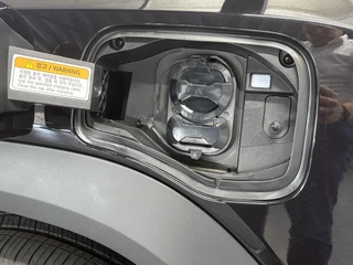 KGM Musso EV Titanium 80.6 kWh 4WD / 17