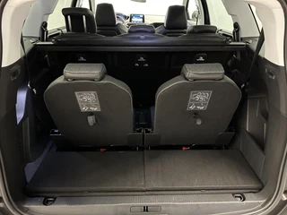 Peugeot 5008 1.2 PureTech Blue Lease Premium CAMERA CARPLAY ECC CRUISE. / 39