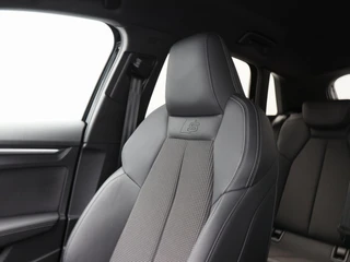 Audi A3 Sportback 45 TFSi 272 Pk e S-line Competition | Trekhaak | Stoelverwarming | Adaptive Cruise | Half Leer | Camera | Carplay | 18 Inch | 28.601 Km !! / 41