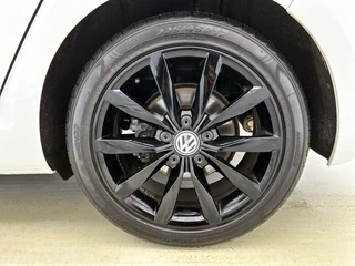 Volkswagen Golf 1.5 TSI Highline Business | Automaat | Adaptive Cruise | CarPlay | Stoelverwarming | Camera / 10