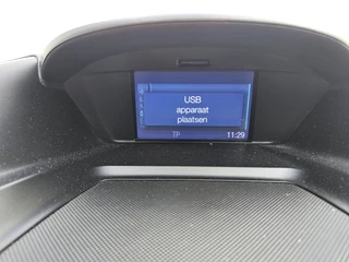 Ford Kuga 1.6 Titanium NAVI PDC TEL LM LEER TREKHAAK / 27