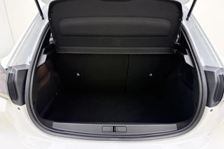 Peugeot 208 1.2T Allure Pack | 100PK | Parkeer Camera Achter | Stoelverwarming Voor | Privacy Glas | LED | Cruise Control | DAB+ | / 4