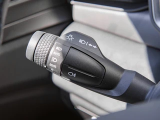 Lynk & Co 01 1.5 Black Edition Panoramadak|360° Camera|ACC|Stoelverwarming|Navi|Carplay / 22