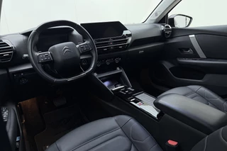Citroen C4 1.2 Puretech 130pk Automaat Shine Pack Business | Navigatie | Adapt. Cruise control | Lederen stoelen elektrisch en verwarmd | Head-up display | Keyless | Apple Carplay/Android Auto | 18" Lichtmetalen velgen / 4