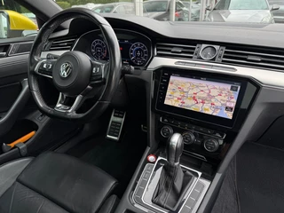 Volkswagen Arteon 2.0 TSI Business R - NL Auto Leder Pano Navi 19inch LMV / 36
