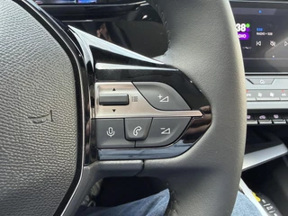 Peugeot e-308 SW Style EV 54 kWh | Demo Auto | Tot 8 jaar Garantie | Tot 420 Km WLTP | Navigatie via Telefoon | Warmtepomp | 18" Lichtmetalen Velgen | Adaptieve Cruise Control met Drive Assist | Full LED Verlichting | Climate Control | DAB Radio | Apple Carplay/Android Auto. / 30